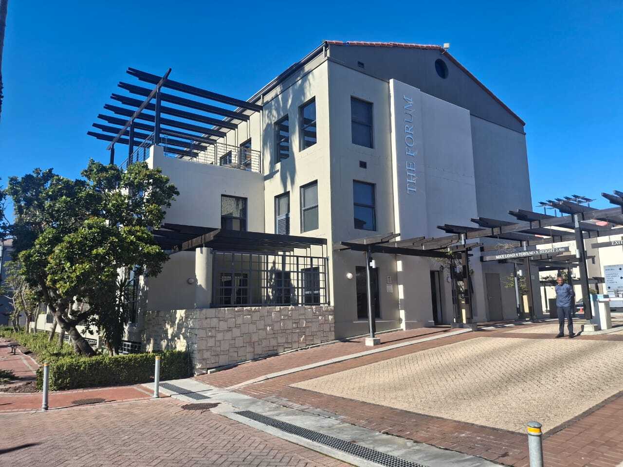 Office space To Let: 229 m² in The Forum, Century City, Cape Town.