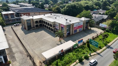 2 618m² Freestanding Commercial Property To Let