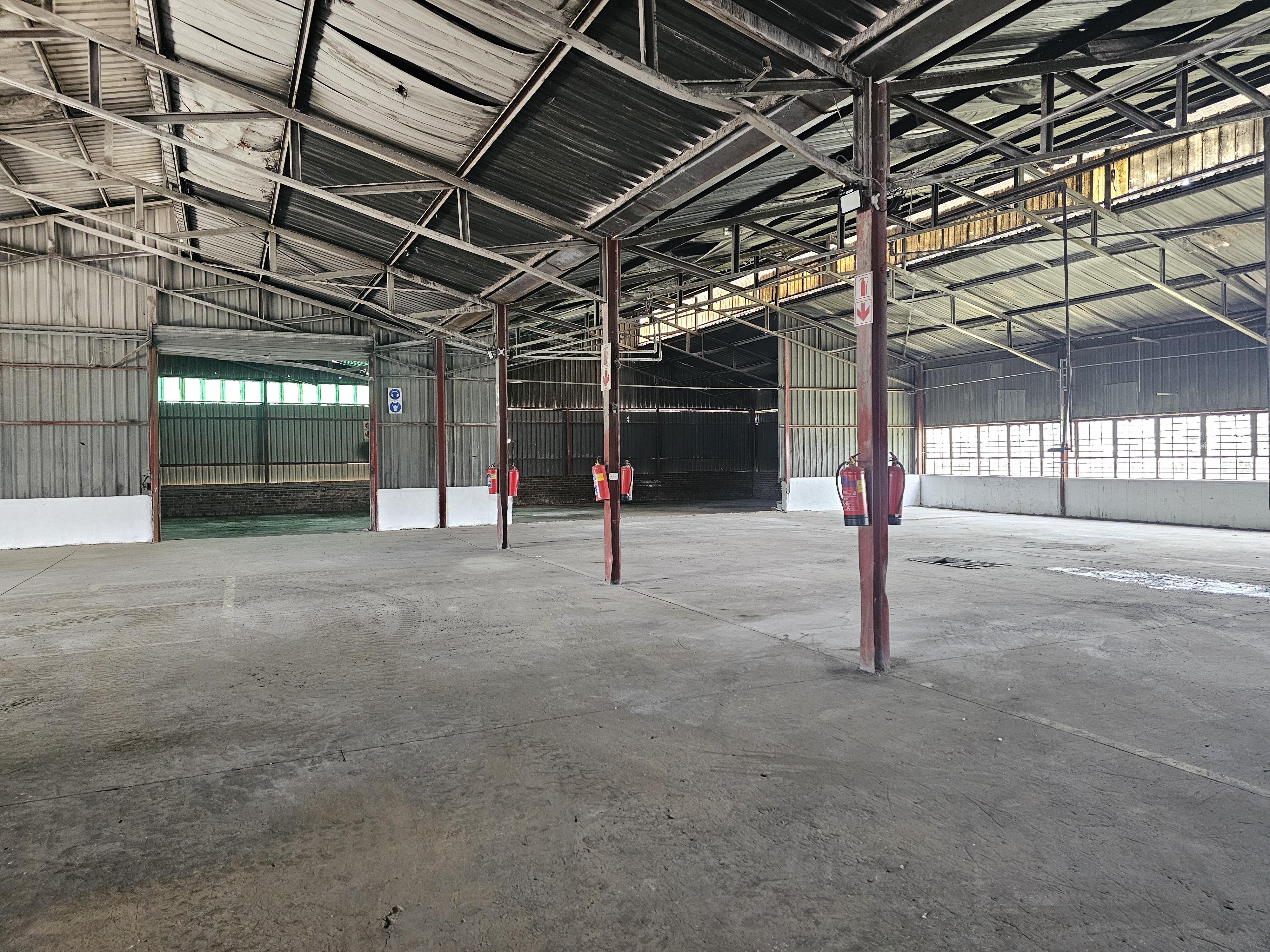 Spacious Alrode Industrial Property with Large Yard