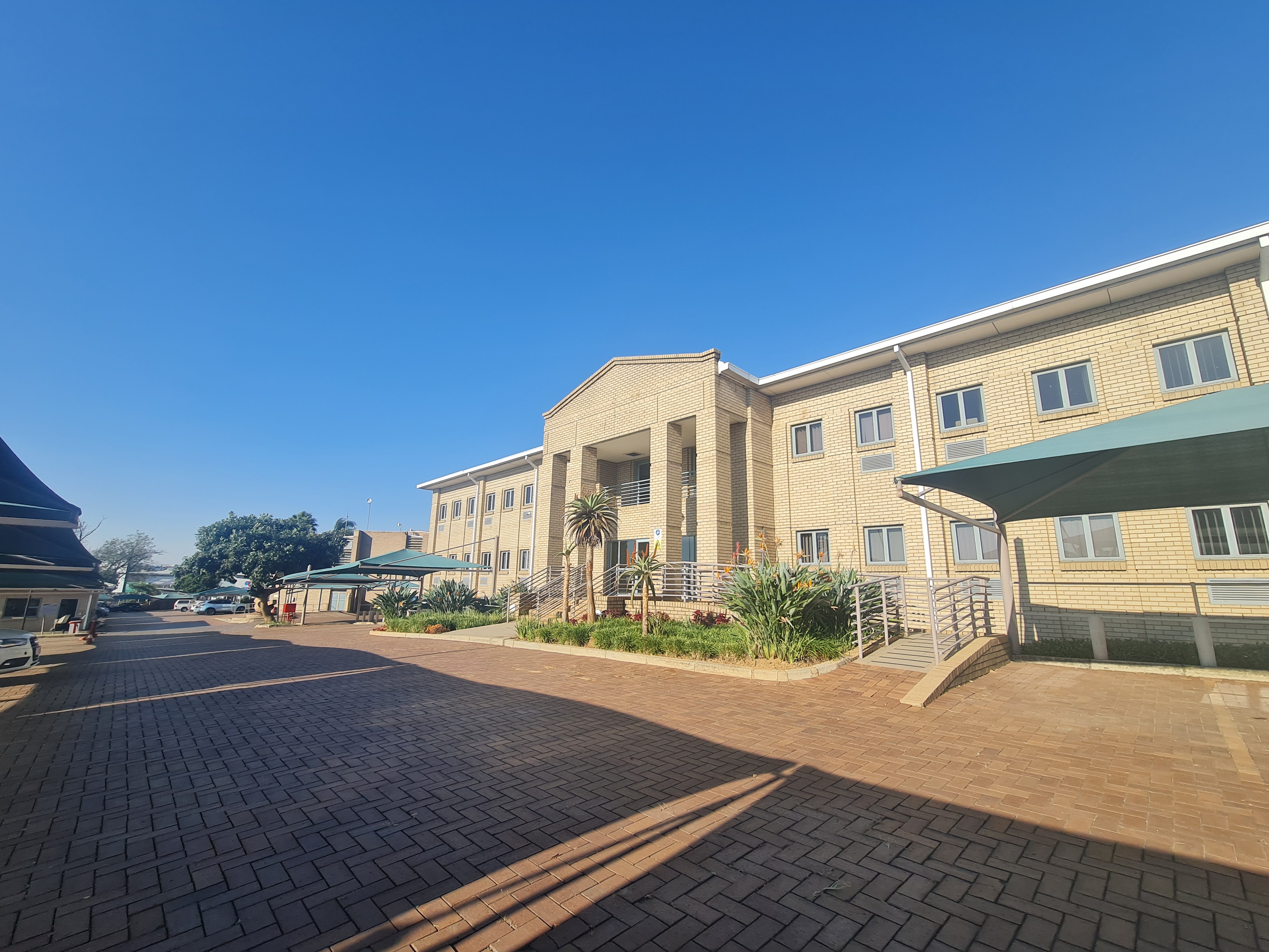 4,740m² Dual-Wing Office Block with Prime Exposure