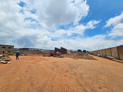 3,000m² Warehouse with Yard & Custom Offices