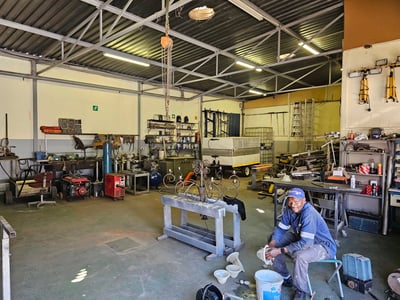 500m² Industrial Unit to Rent in Alrode South