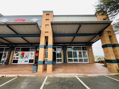 300m2 Ground Floor Retail Space Available to Let at Fourways Value Mart