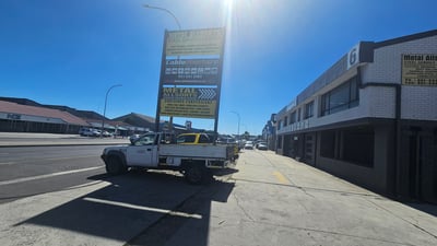 Secure, Ideally Located Warehouse Available To Let in Montague Gardens