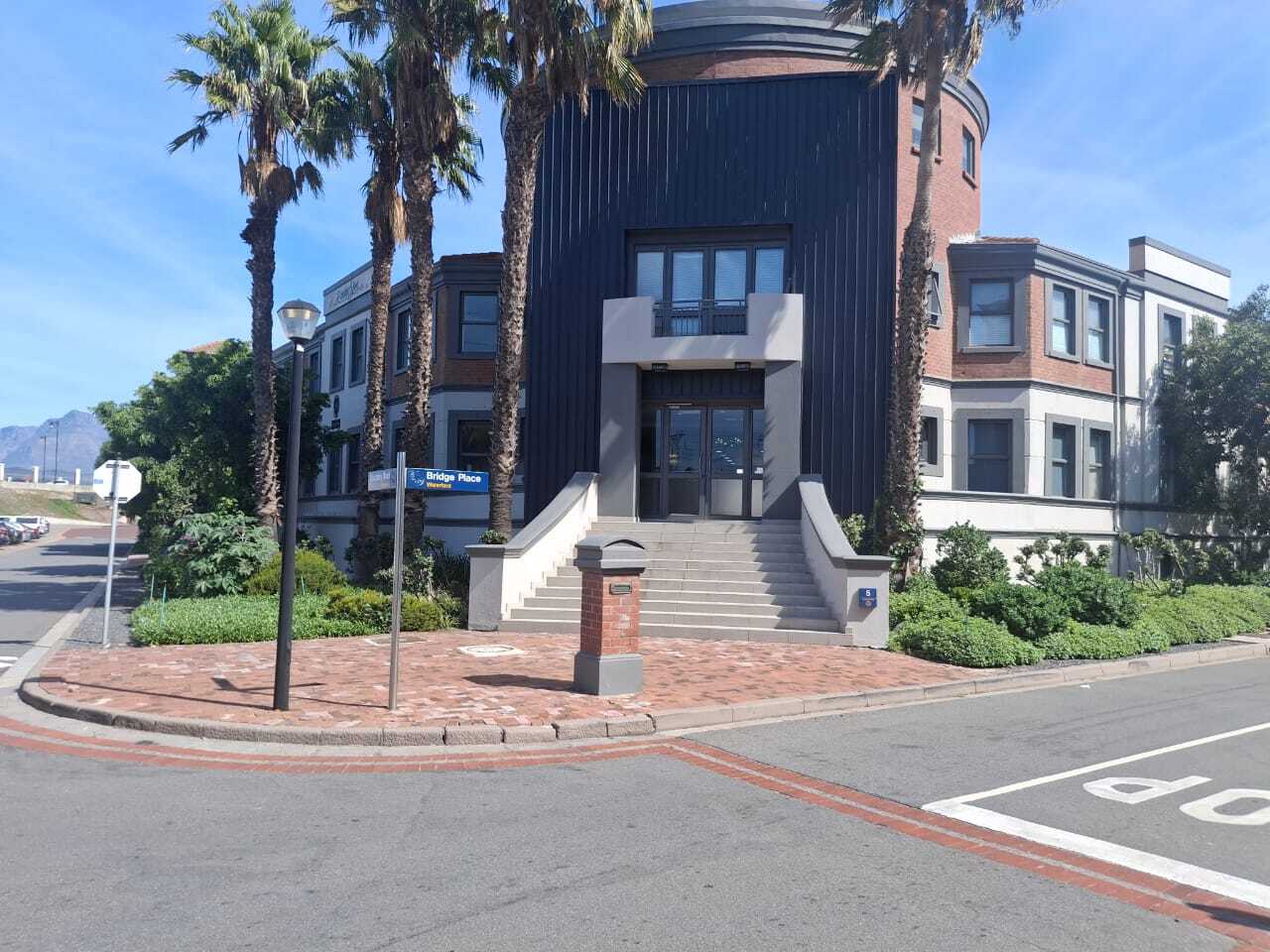 Premium 317sqm Office Space To Let in Century City