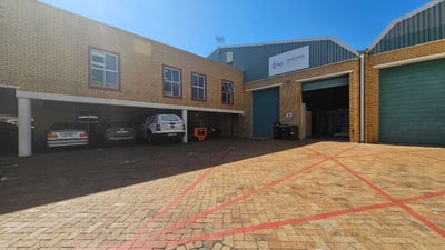 Versatile 1,090m² Industrial Unit in Secure Woodbridge Business Park with Office Component