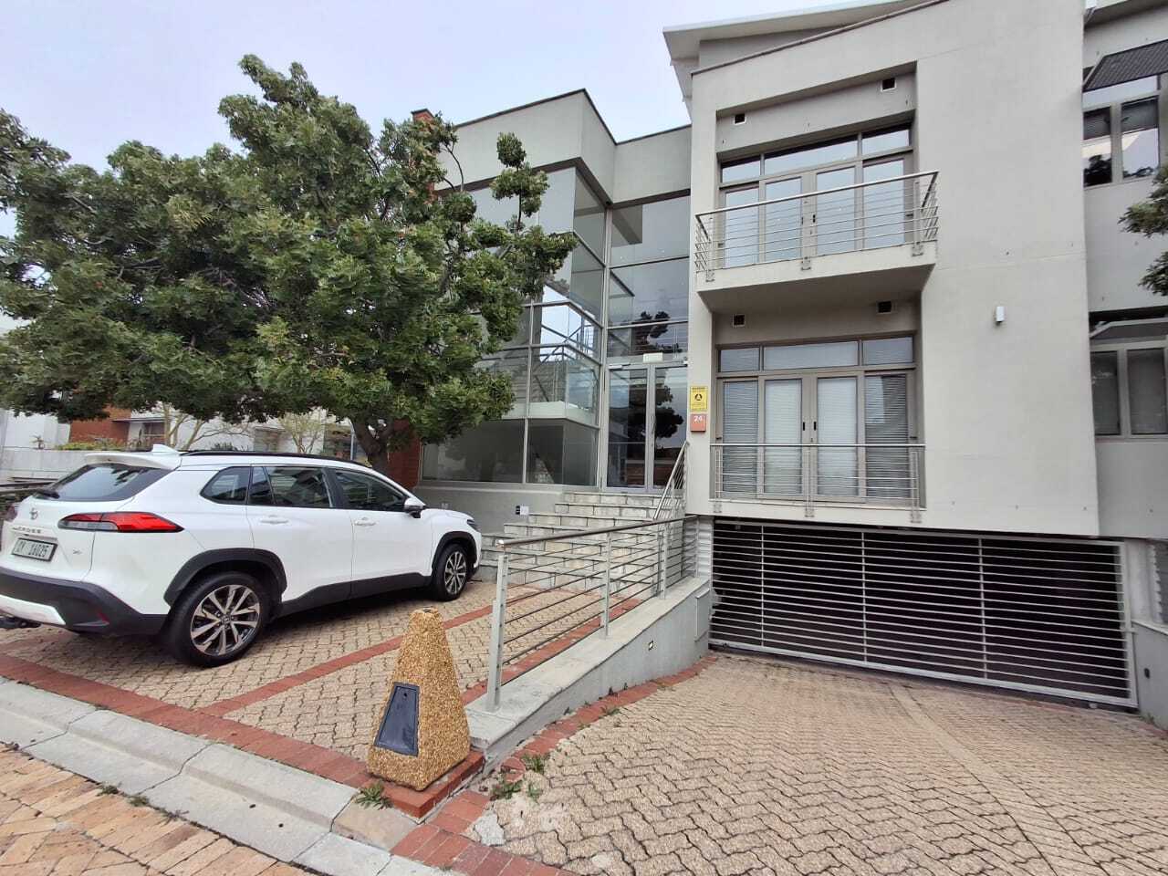 A-Grade Office Space To Let in Century City, Cape Town - 124 m²