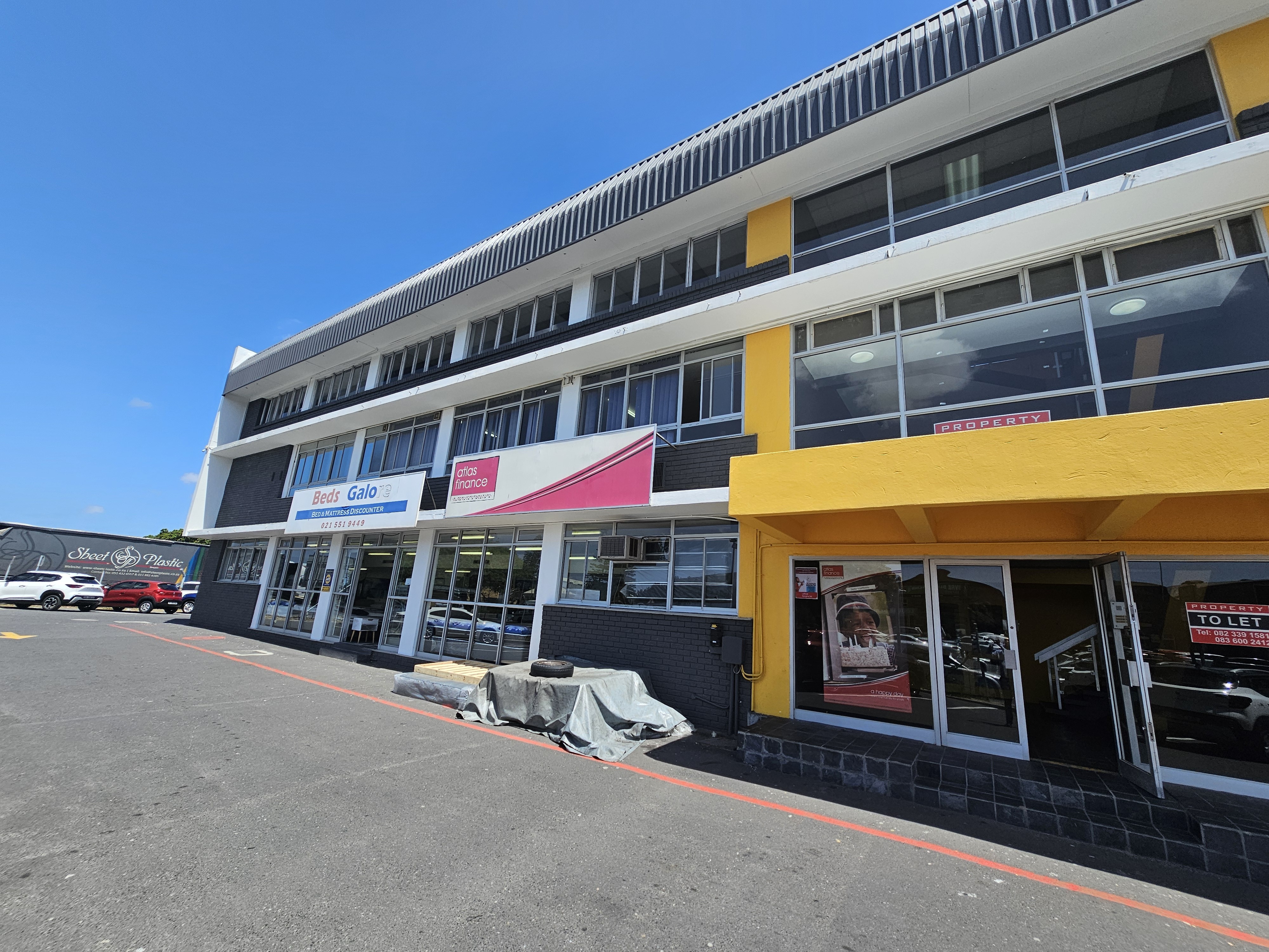 Elevated 142m² Modern Office Space in Montague Gardens with Sweeping Views