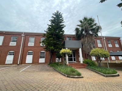 Modern Freestanding Office Building in the Heart of Bryanston