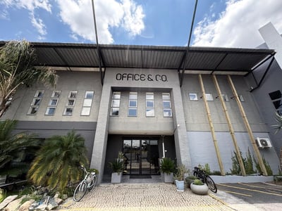 Large, 10-Seater Fully Serviced Office Available to Let in Barbeque Downs, Kyalami