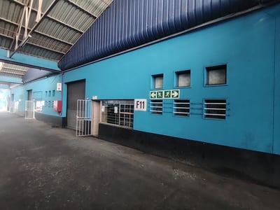 172sqm Industrial Unit in Secure 24-Hour Park