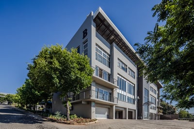 236m2 Second Floor Office Space Available to Let in Kyalami Business Park