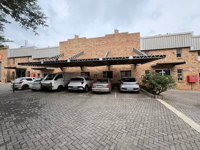 600m² Warehouse with Offices in Laser Park