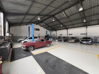 Strijdompark Warehouse To Let 1200m² Space