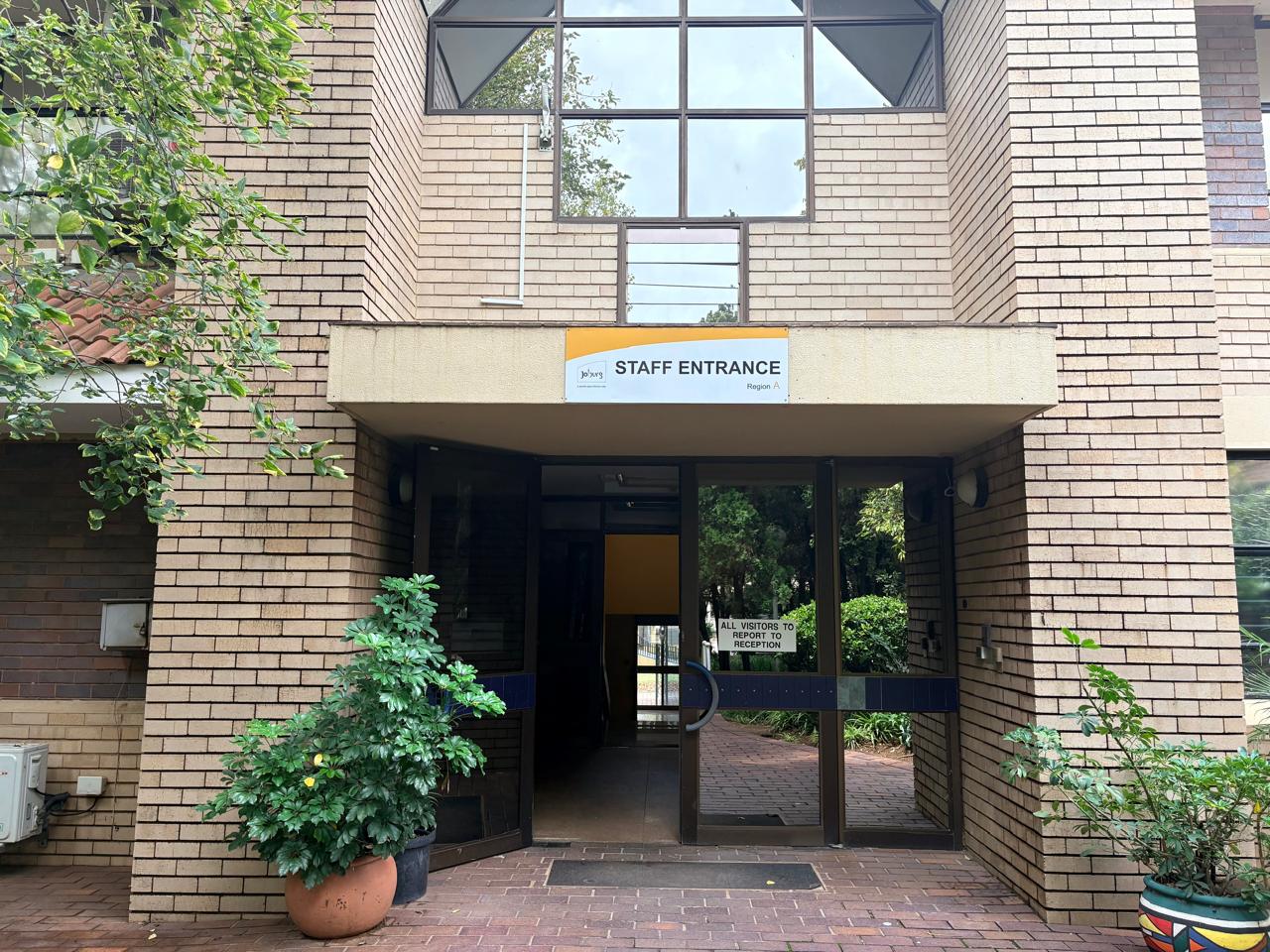 2565M2 Freestanding Building Available for Sale in Randjespark, Midrand