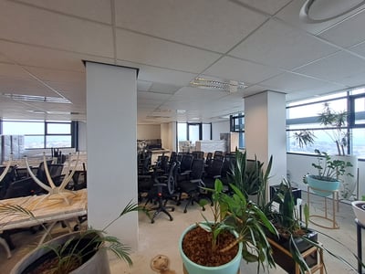 A-Grade Office Space To Let, 448 m² in Hyde Park, Johannesburg