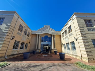 A-Grade Office Space To Let, 448 m² in Hyde Park, Johannesburg
