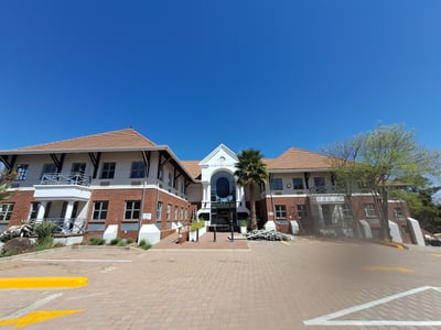 Prestigious 700sqm Multi Use Property on 3,036sqm Stand in West Dunkeld