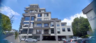 Office To Let, 403 m² in Sandhurst, Johannesburg at R77,631.00 per month
