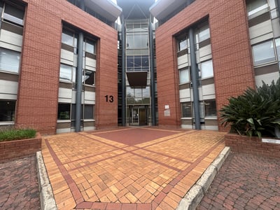 Office space of 262 m² to let in Woodlands Office Park, Woodmead, Johannesburg