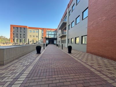 A-Grade Office Space To Let - 1,324 m² in Woodmead, Johannesburg