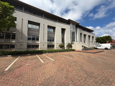 A-Grade Office Space To Let in Bruma, Johannesburg - 897 m² GLA