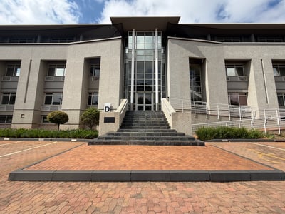Spacious Second Floor Office in Eastgate Bruma Park
