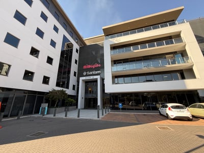 Office space To Let, 433 m² in P-Grade building located in Parktown, Johannesburg