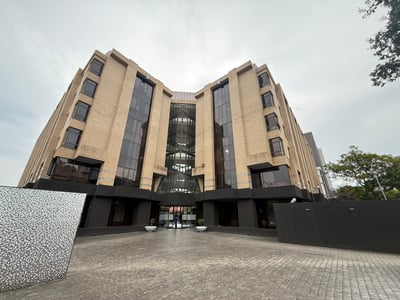 A-Grade Office Space To Let in Rosebank, 1,878 m² at President Place