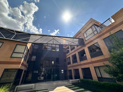 A-Grade Office Space To Let, 333 m² in Rosebank, Johannesburg