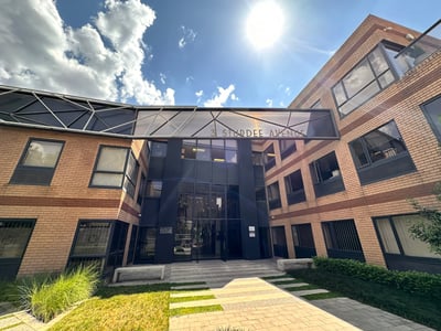 A-Grade Office Space To Let: 299 m² in Rosebank, Johannesburg