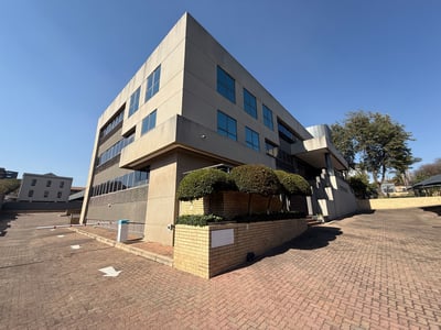 Large Versatile Commercial/Industrial Property To Let in Ferndale Randburg