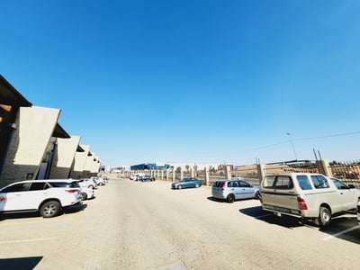 Secure Industrial Unit To Let in Business Park