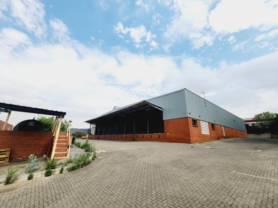 Spacious Freestanding Warehouse In Secure Business Park – Prime Location