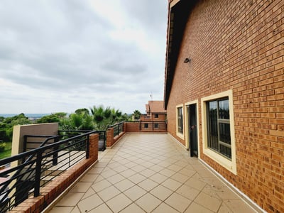 753m² Commercial Office To Lease North Riding