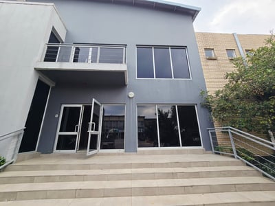 Immaculate 624m² Industrial Property in North Riding