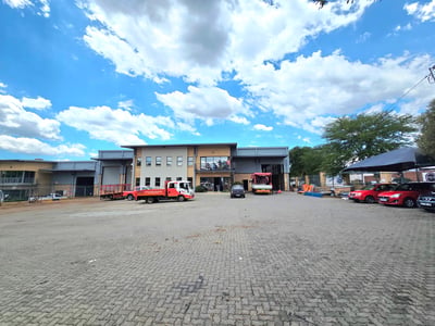 Immaculate 2,424m² Industrial Warehouse with Offices