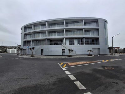 Office space of 135 m² available To Let in Milnerton, Western Cape