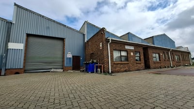 3,000m² Versatile Industrial Facility with Large Yard To Let in Atlantis