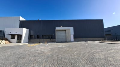 A-Grade Industrial Property To Let: 976 m² in Milnerton, Western Cape
