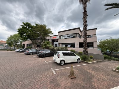 A-Grade Office Space of 1,500 m² To Let in Houghton Estate, Johannesburg