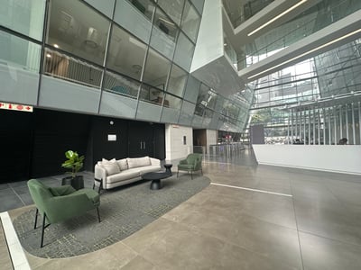 Office To Let 423 m² in P-Grade building, Sandton Central, Johannesburg