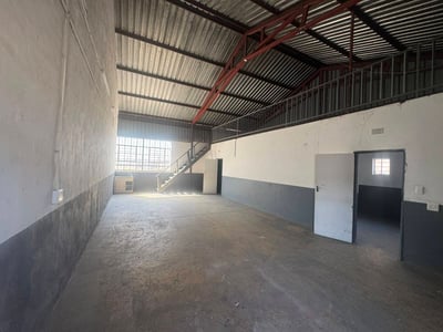 150 m² Industrial Space To Let in Sandton, Johannesburg at R18,450 per month