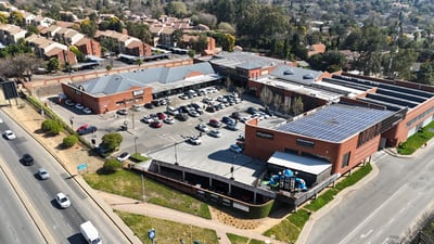 Retail Space To Let: 492 m² A-Grade in Paulshof, Sandton, Gauteng