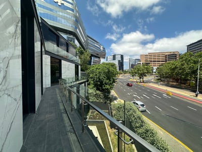Office To Let: 733 m² P-Grade office space in Sandton Central, Johannesburg