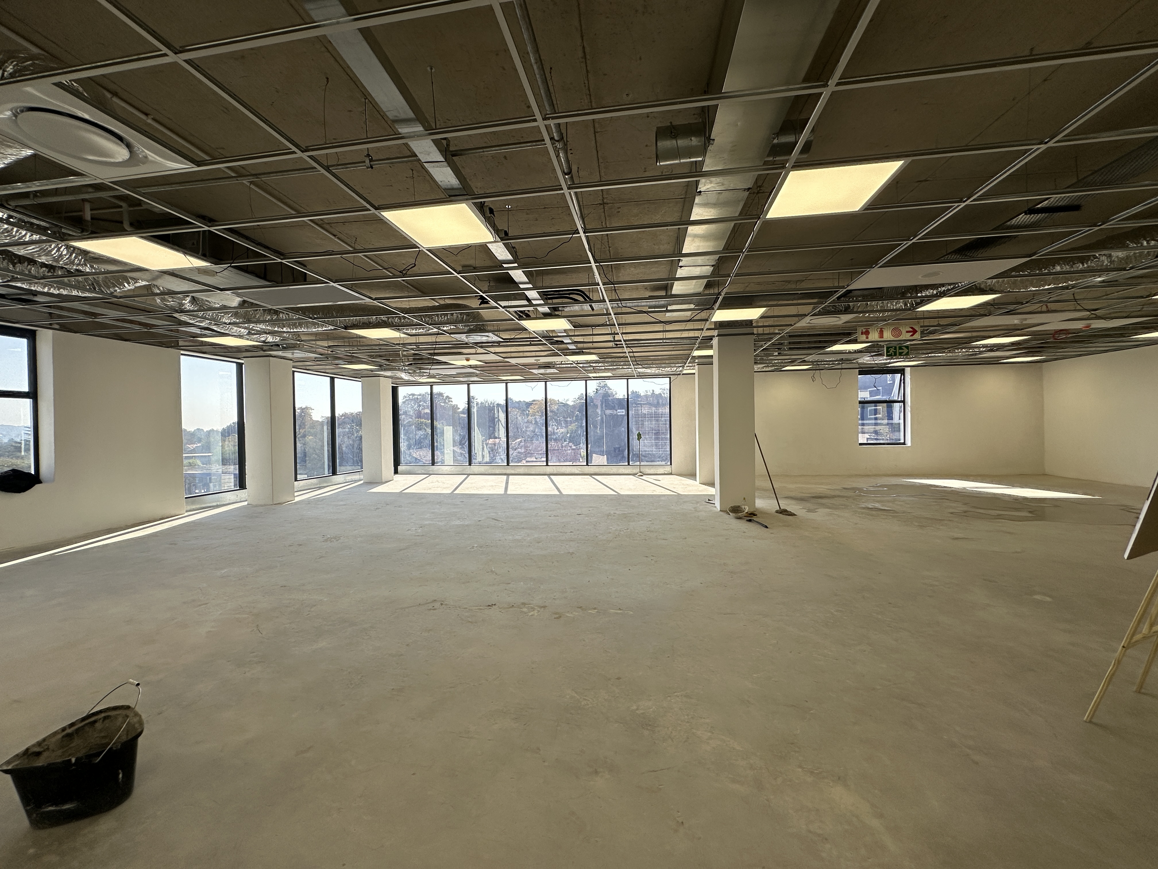 Office space To Let: 285 m² P-Grade office in Sandton, Gauteng