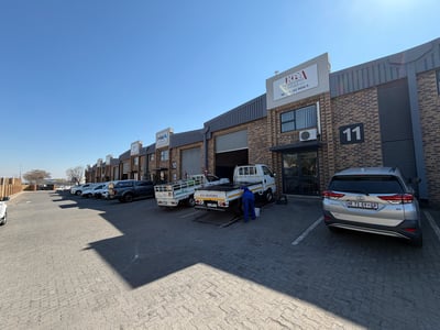 Neat Industrial Property To Let: 252 m² in Laser Park, Roodepoort, Gauteng