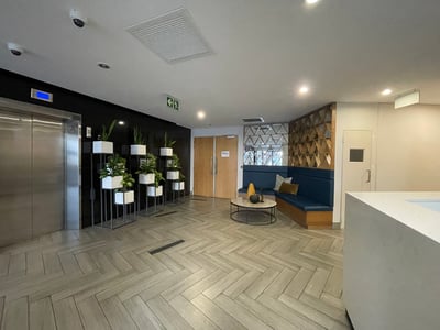 P-Grade Office To Let, 989 m² in Sandton Central, Johannesburg