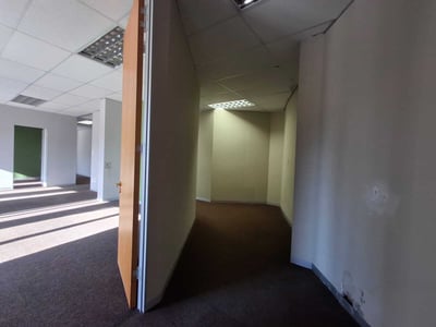 Office space To Let, 988 m² in Tyger Valley, Bellville, Western Cape