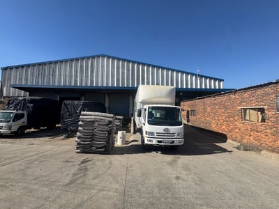 Industrial Property To Let: 2,900 m² in Wynberg, Johannesburg